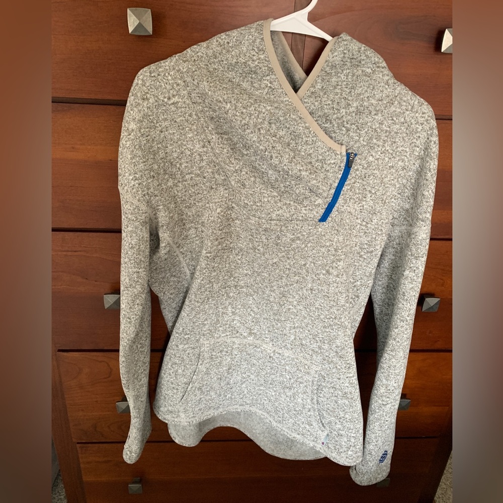 Stio women’s sweetwater fleece hoodie. EUC. Size L.